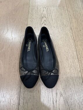 CHANEL Black and Metallic Bronze Ballet Flats with Bow